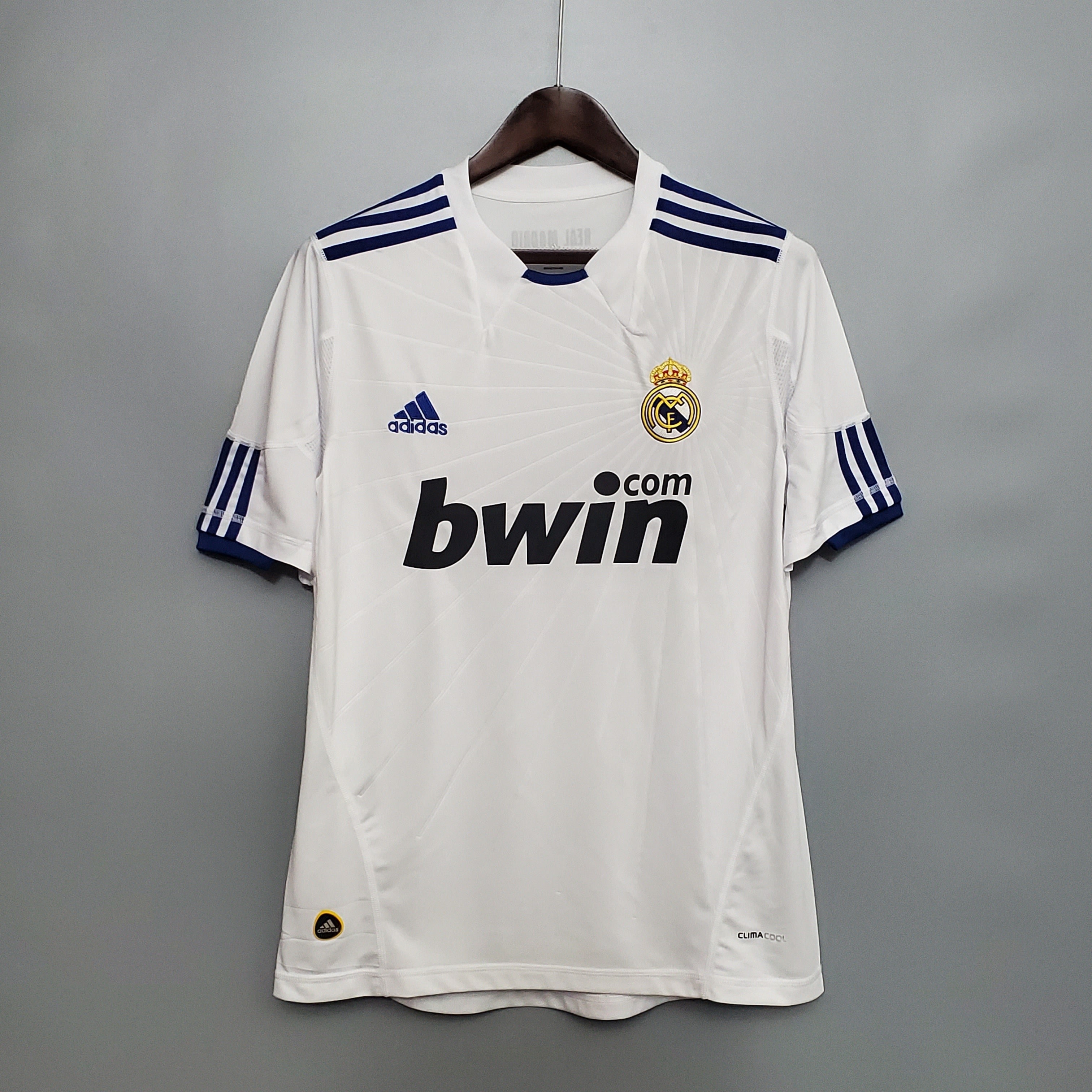 Retro Real Madrid 10/11 home