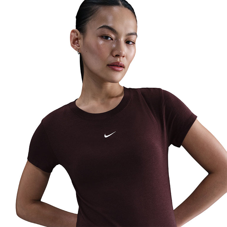 Nike Sportswear Chill Knit T-Shirt