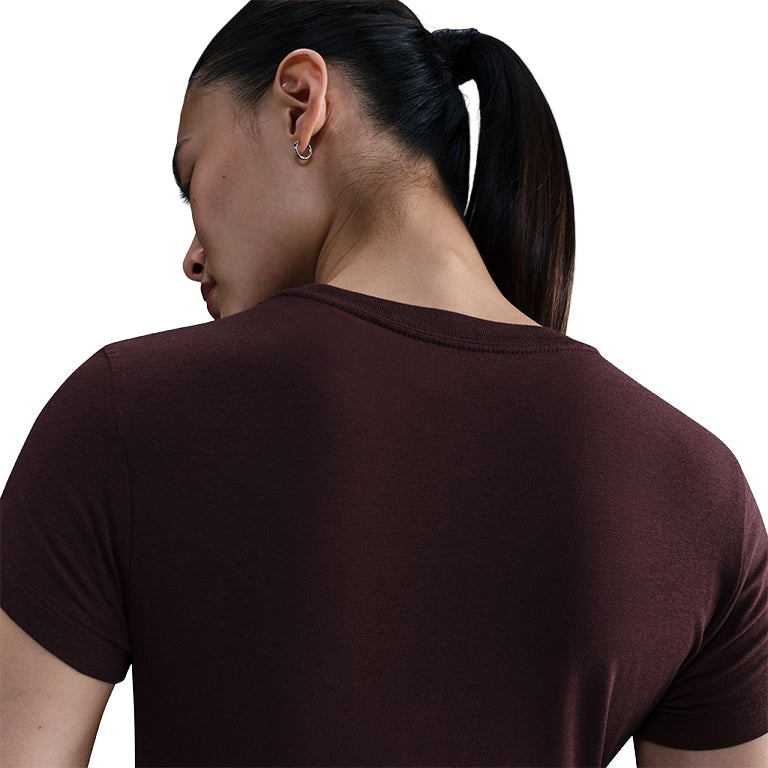 Nike Sportswear Chill Knit T-Shirt