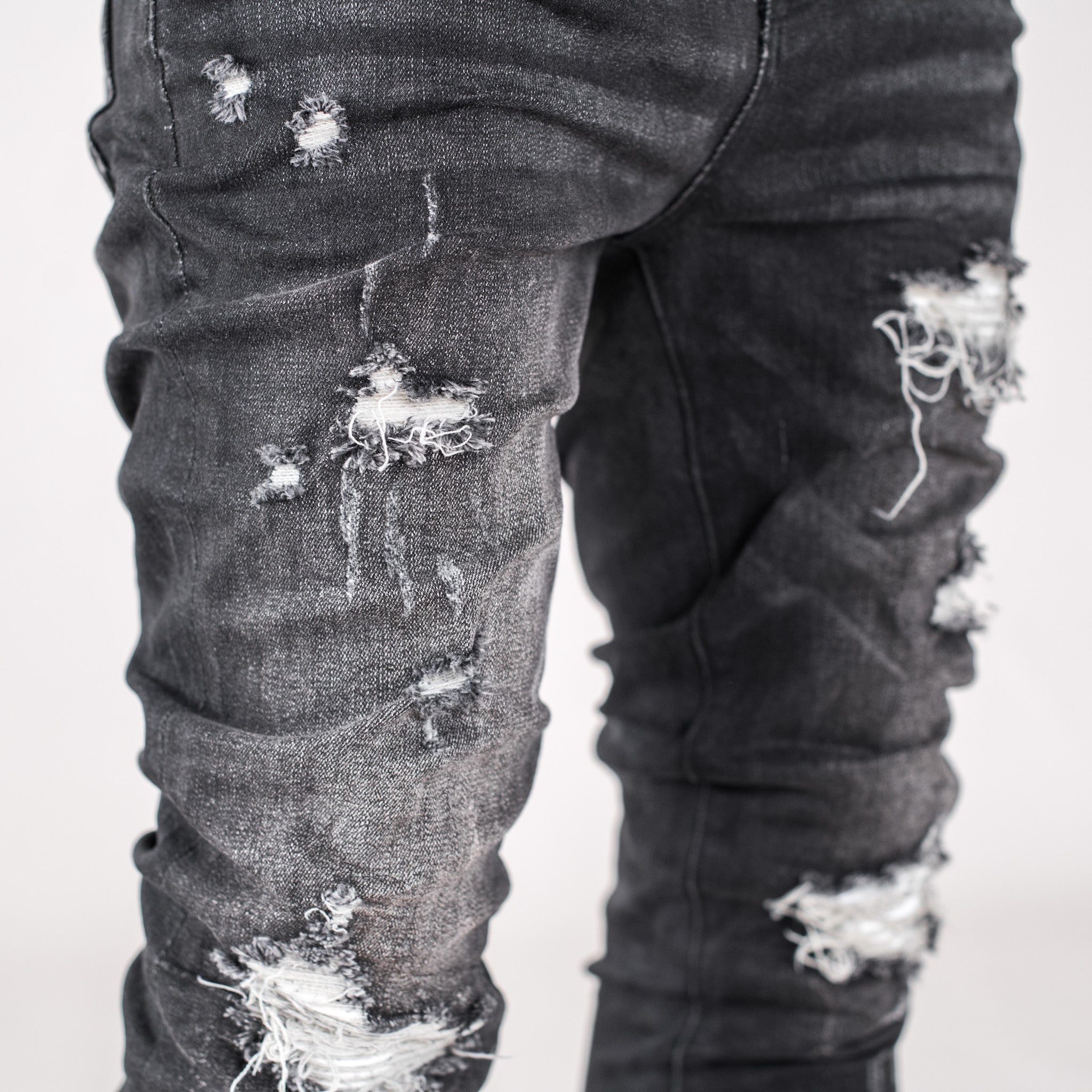 Gee2 Asphalt Edge Distressed Skinny Jeans