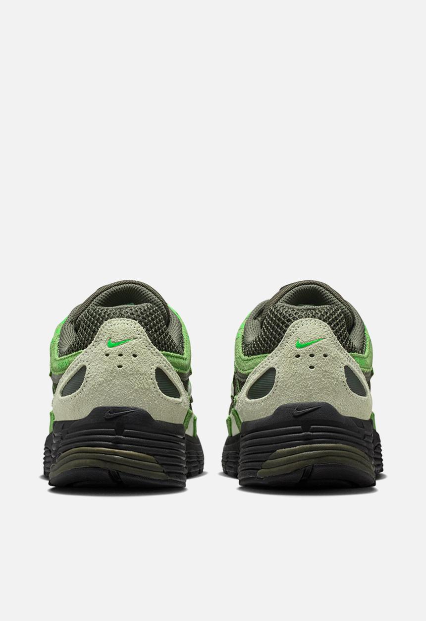 Nike - Nike P-6000 SE